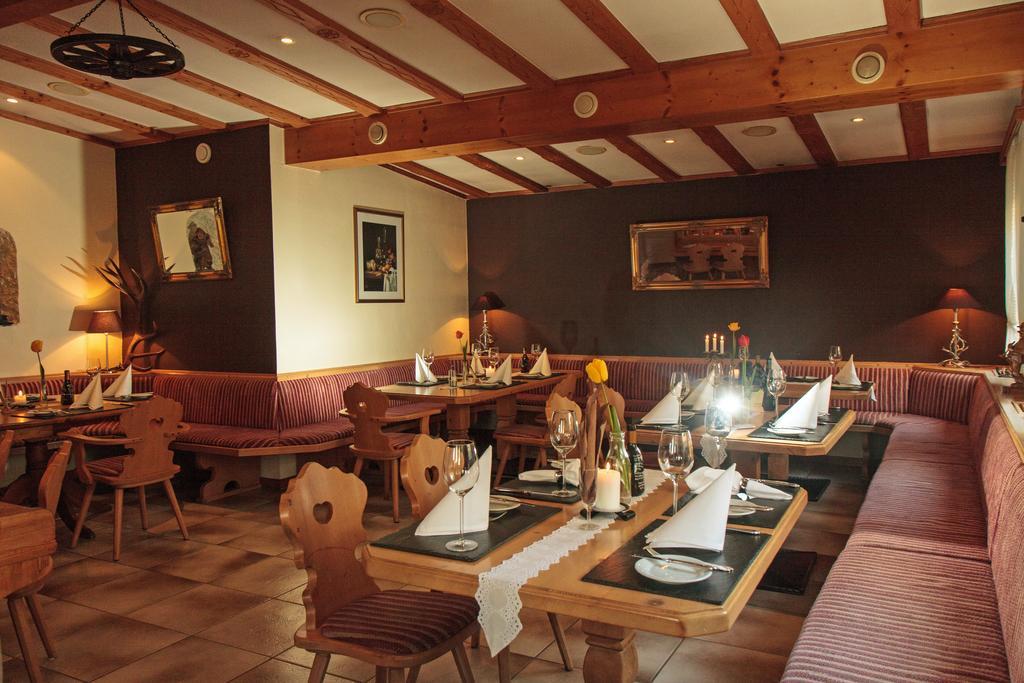 Hotel Restaurant Lindenhof Bad Laasphe Exterior foto